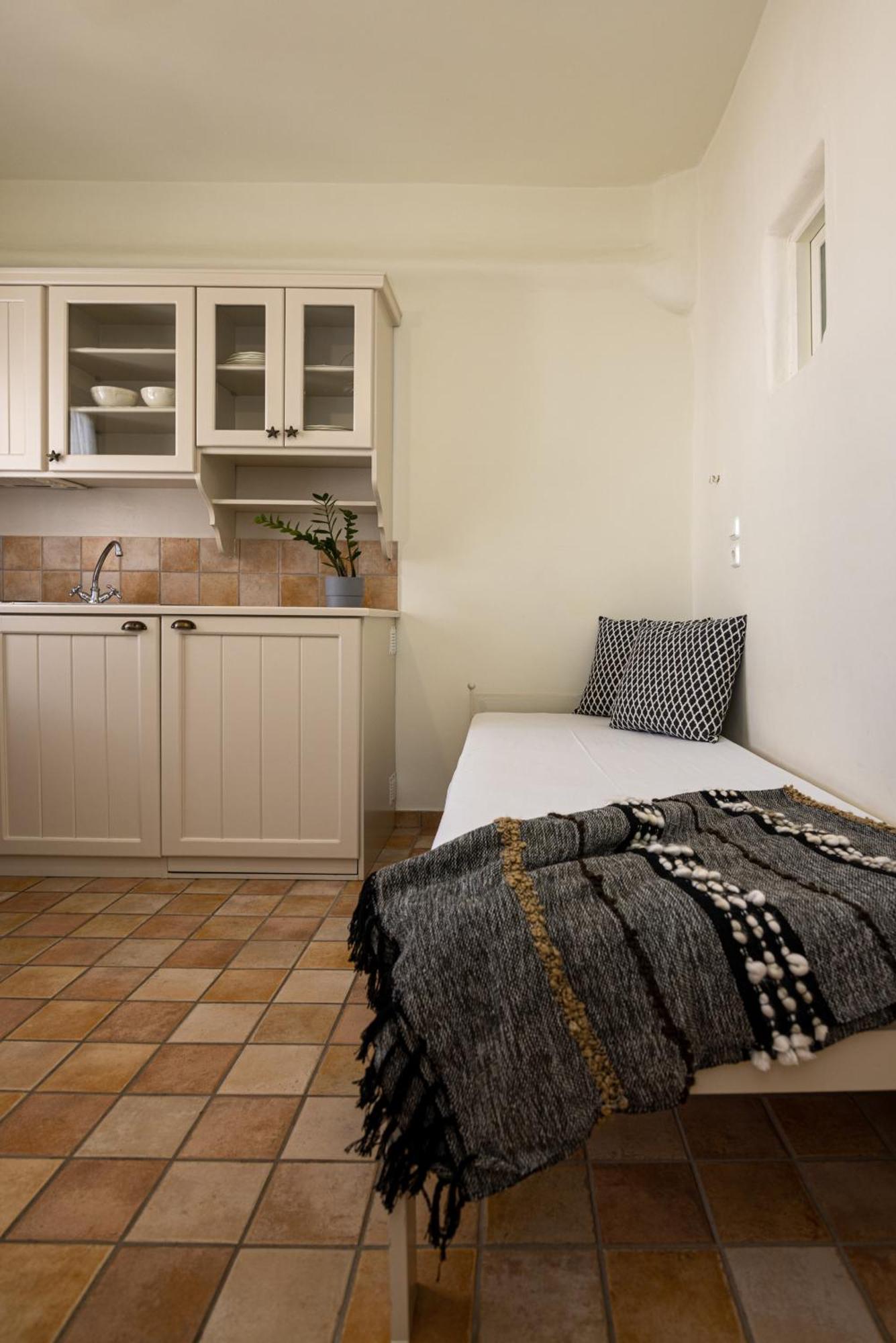 Onar Hotel & Suites Tinos Bilik gambar